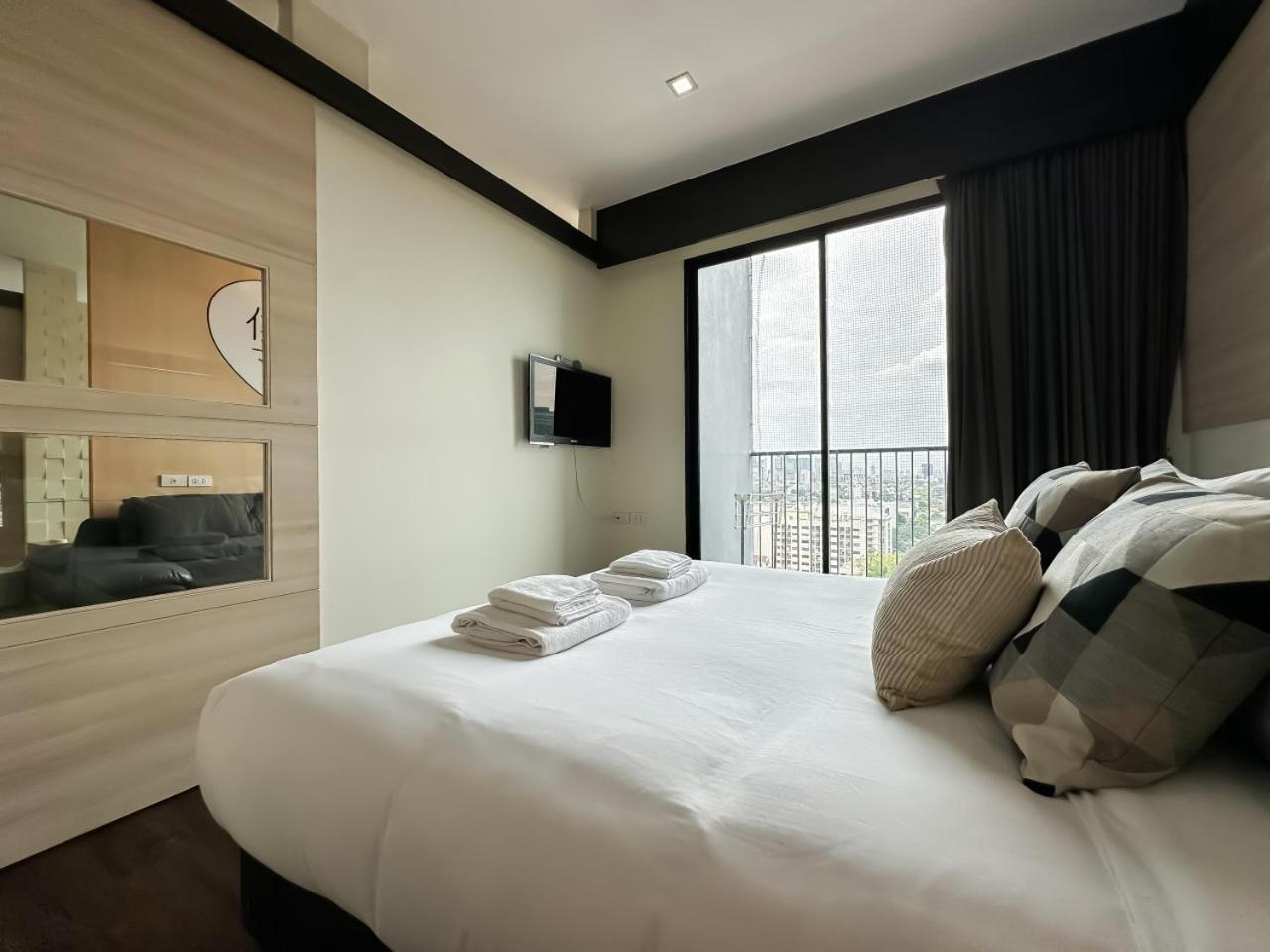 Transquil Modern 1br - Ultra Fast Wifi - Bts Ari Apartment Bangkok