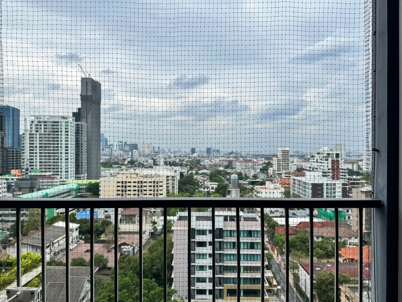 Transquil Modern 1br - Ultra Fast Wifi - Bts Ari Apartment